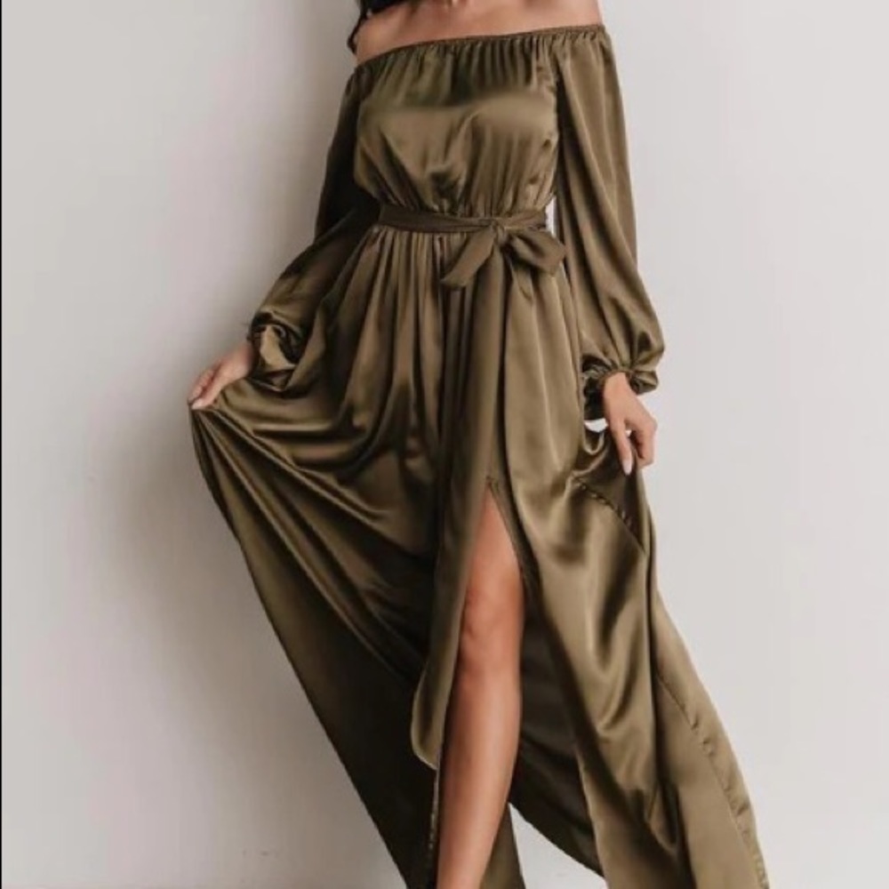 Baltic Born - “Westminster” Off the shoulder maxi dress!